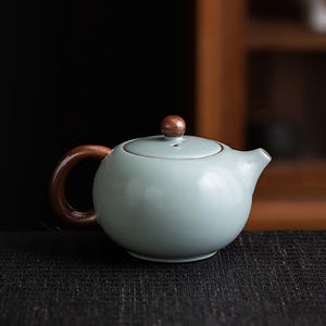 Crackle glaze teapot – Ru series