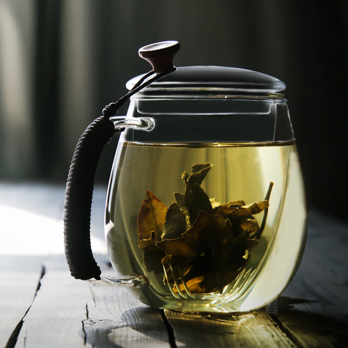Glass teapot - flowering tea companion