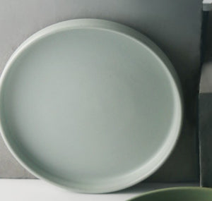 Ceramic serving plate - stack series