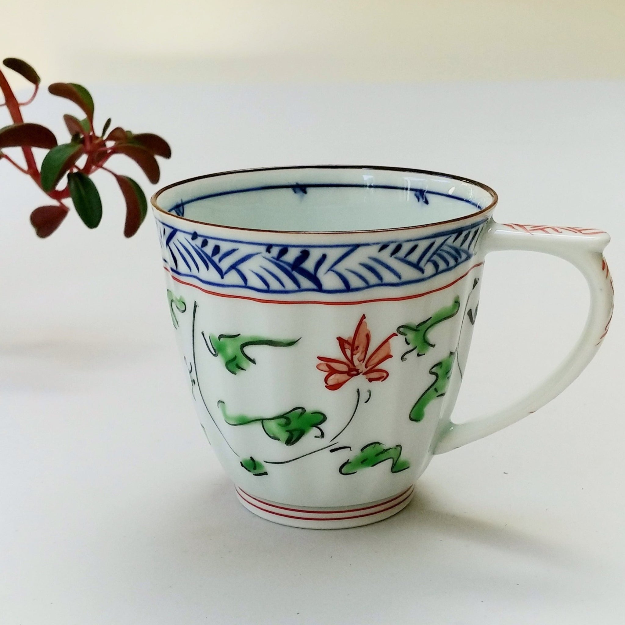 Hasami ware - Karakusa